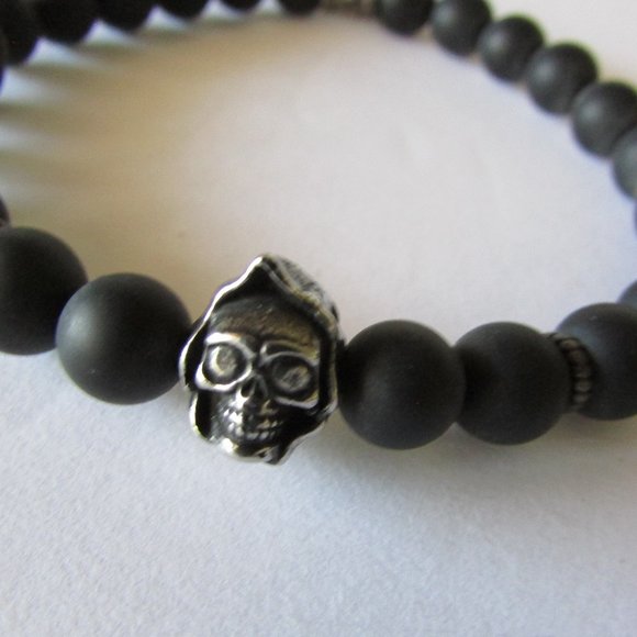 Hematite Beads and Skull Stretch Bracelet Unisex - Picture 4 of 4